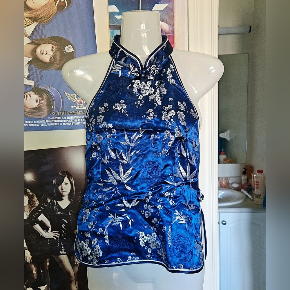 Blue Sleeveless Chinese Style Halter Top